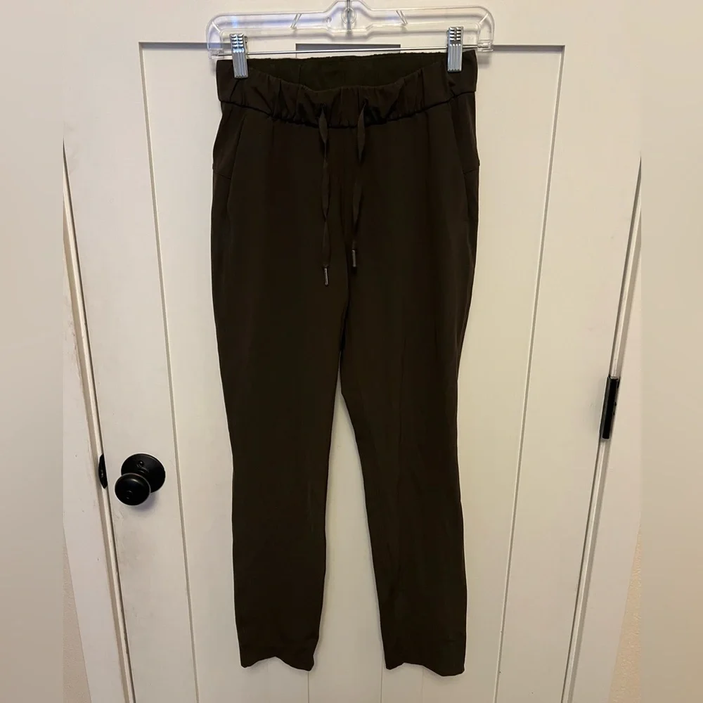 lululemon athletica four way
